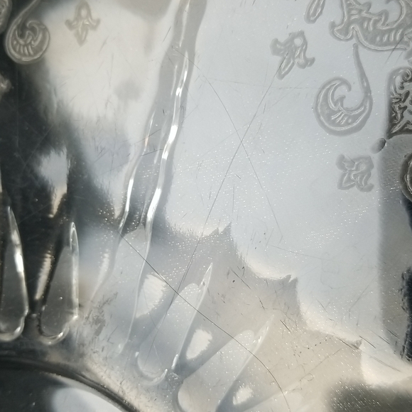 New Martinsville Radiance Floral & Scroll Cracker Serving Plate - Picture 11 of 16